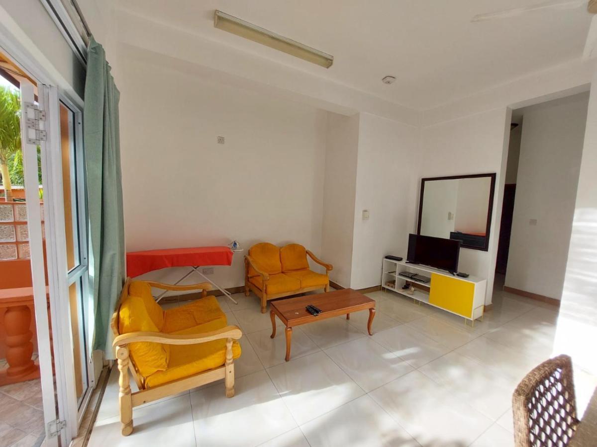 Beau Vallon Villa Self Catering With Pool Exterior photo