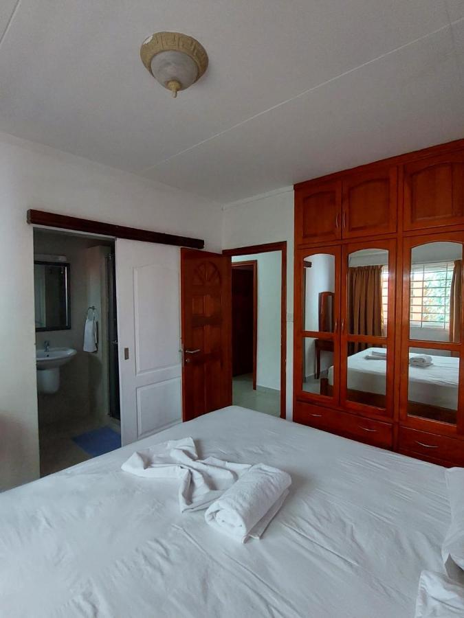 Beau Vallon Villa Self Catering With Pool Exterior photo