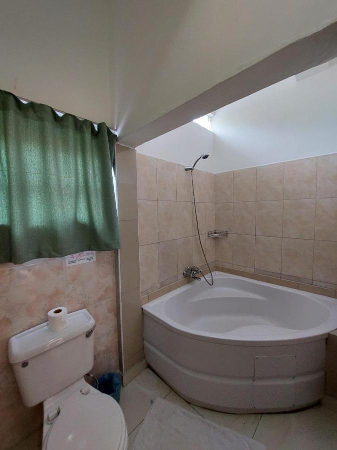 Beau Vallon Villa Self Catering With Pool Exterior photo