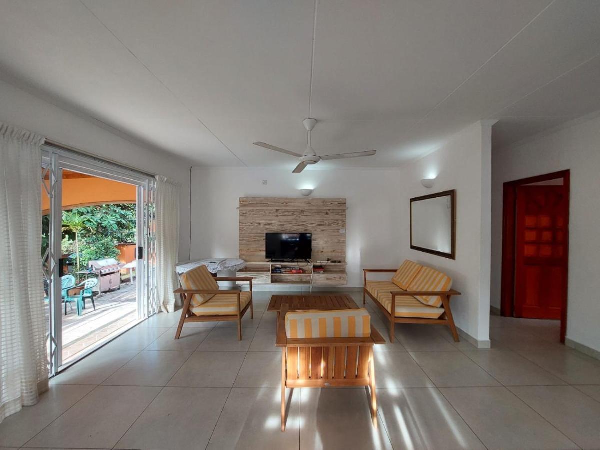 Beau Vallon Villa Self Catering With Pool Exterior photo