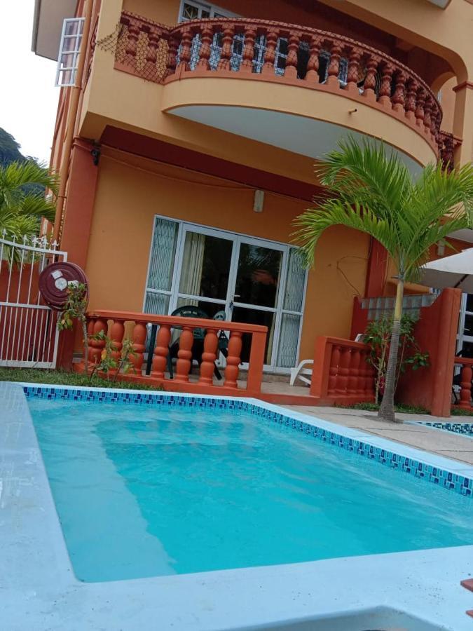 Beau Vallon Villa Self Catering With Pool Exterior photo